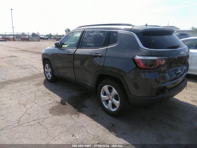 3C4NJCBB6JT186537 Jeep Compass Latitude Fwd