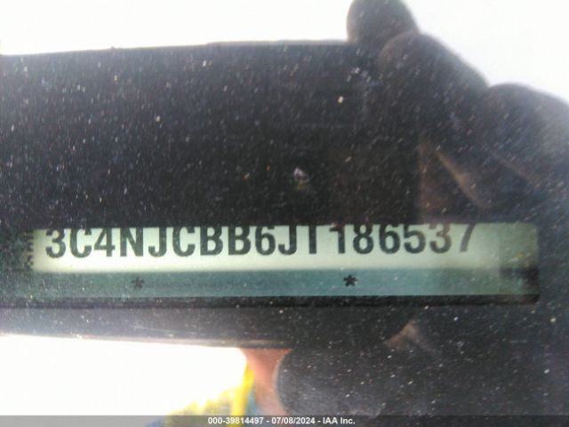 3C4NJCBB6JT186537 Jeep Compass Latitude Fwd