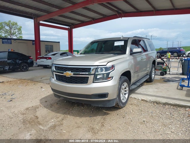 Chevrolet Suburban 1500 Lt 2015 1GNSCJKC8FR581997 Image 2