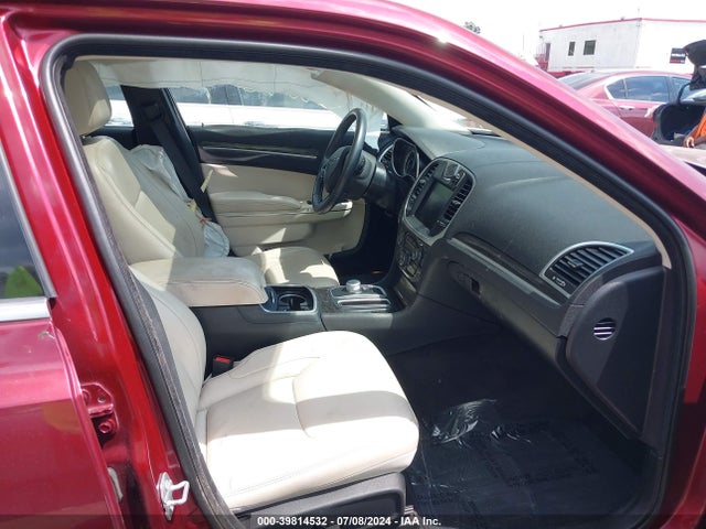 Chrysler 300 Anniversary Edition 2016 2C3CCARG1GH358552 Image 5