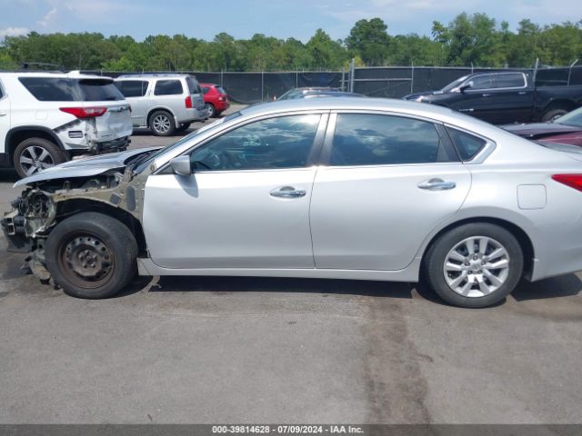 1N4AL3AP3GN318349 Nissan Altima 2.5 S