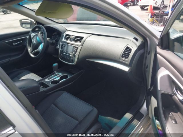 1N4AL3AP3GN318349 Nissan Altima 2.5 S