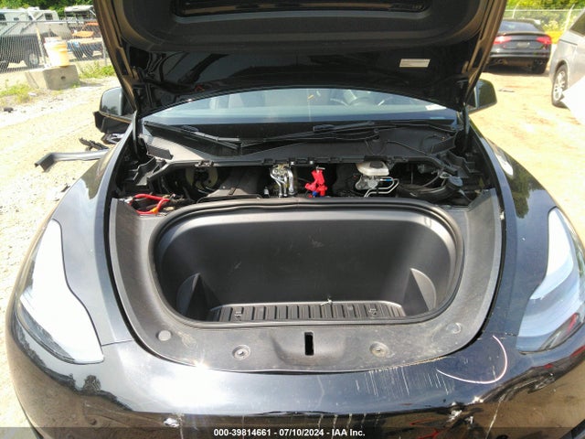 2024 TESLA MODEL Y 7SAYGDEE1RA227142 Photo 9