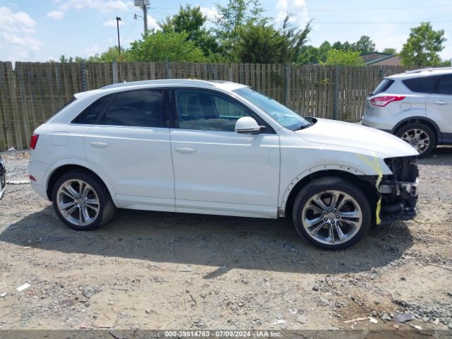 WA1JCCFS3HR002879 Audi Q3 2.0t Premium