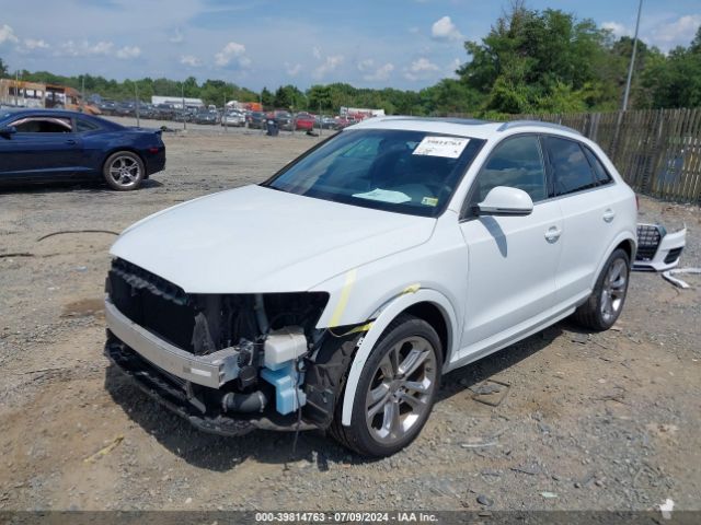 WA1JCCFS3HR002879 Audi Q3 2.0t Premium