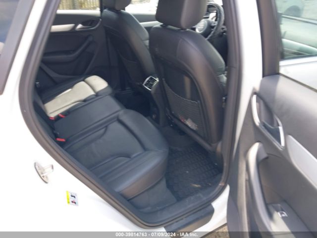 WA1JCCFS3HR002879 Audi Q3 2.0t Premium