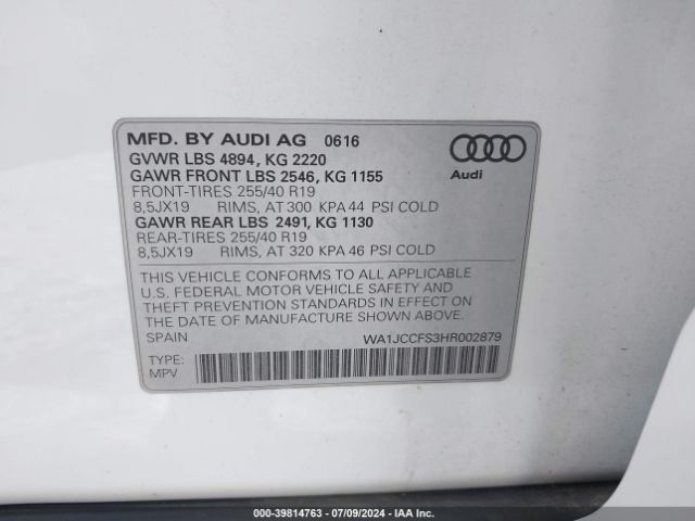 WA1JCCFS3HR002879 Audi Q3 2.0t Premium