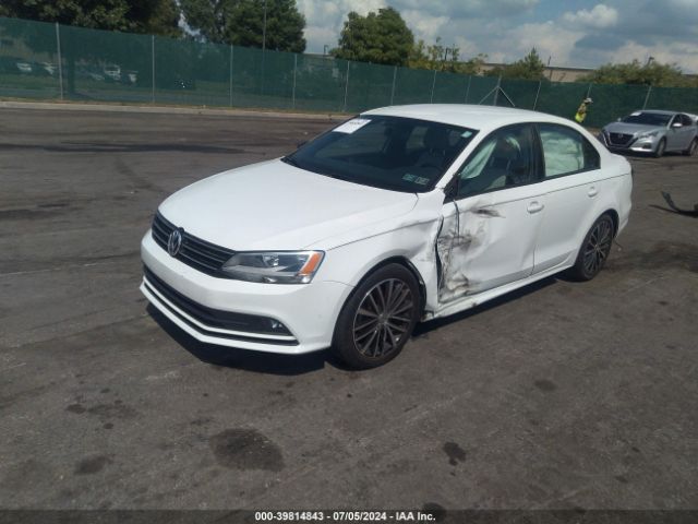 3VWD17AJ2GM416084 Volkswagen Jetta 1.8t Sport