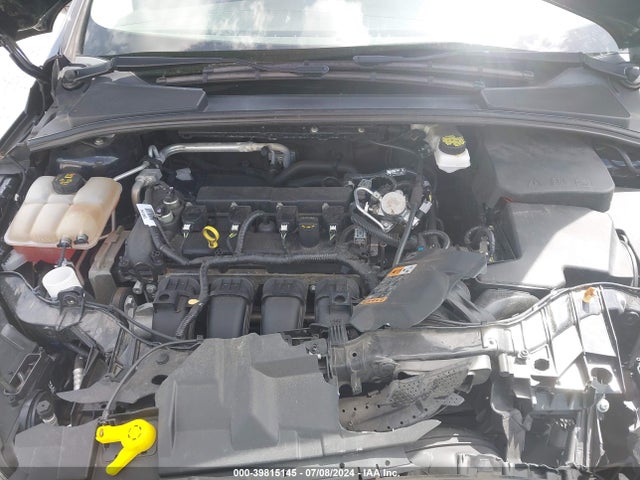 Ford FOCUS SE 2018 1FADP3F29JL297475 Image 10