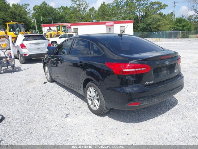 Ford FOCUS SE 2018 1FADP3F29JL297475 Image 3