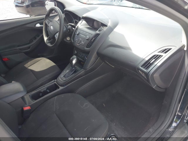 Ford FOCUS SE 2018 1FADP3F29JL297475 Image 5