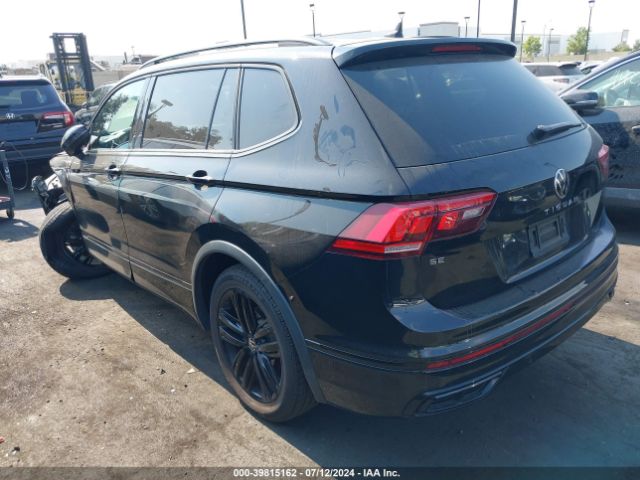 3VVCB7AX7NM033949 Volkswagen Tiguan 2.0t Se R-line Black