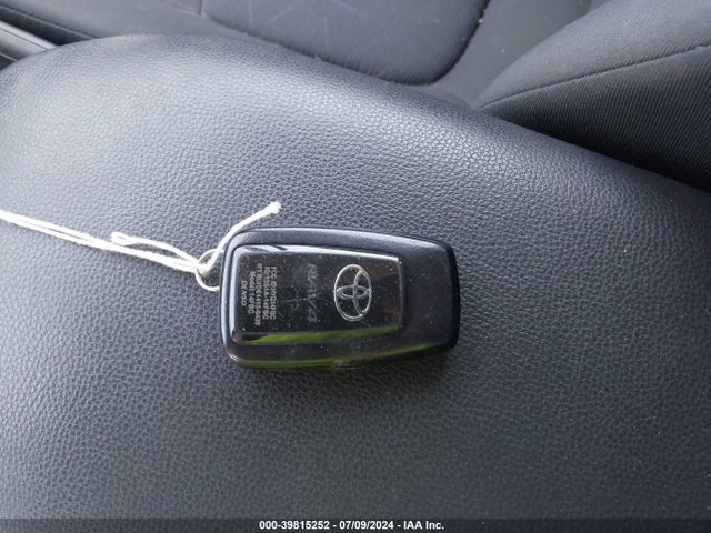 Toyota Rav4 Xle 2019 2T3W1RFV6KW002185 Image 11