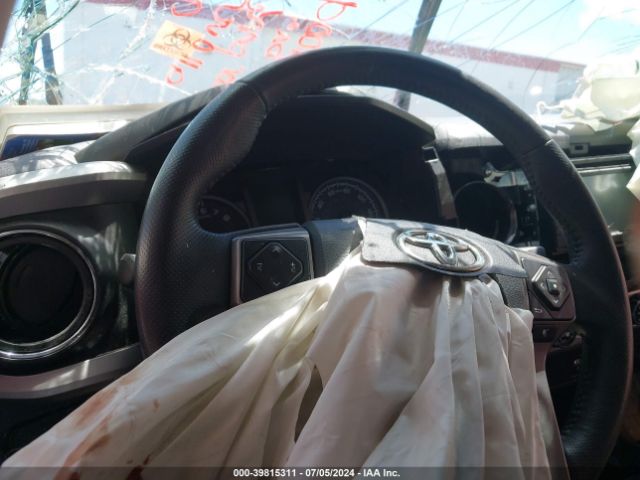 3TMCZ5AN8HM082448 Toyota Tacoma Sr5 V6