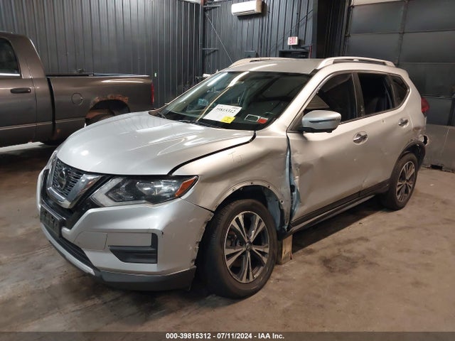 Nissan ROGUE SV 2019 JN8AT2MV8KW378715 Image 2