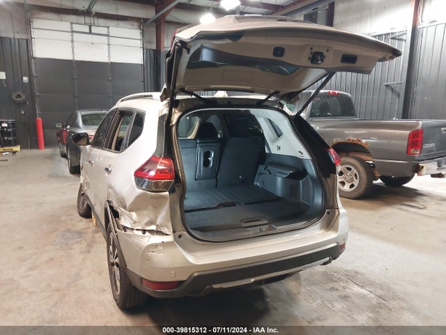 Nissan ROGUE SV 2019 JN8AT2MV8KW378715 Image 3