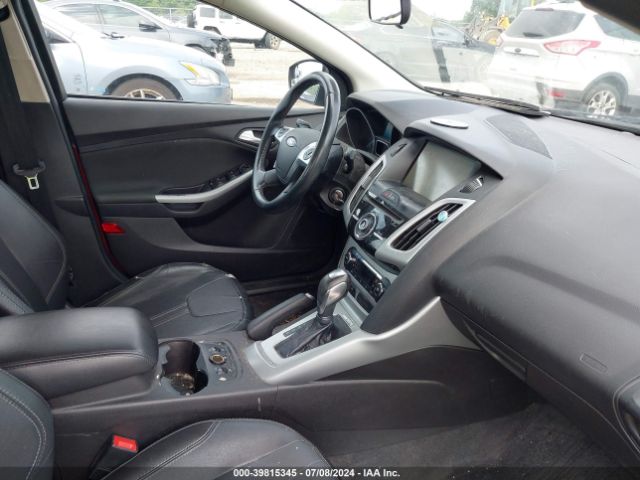 1FADP3F21EL263553 Ford FOCUS SE