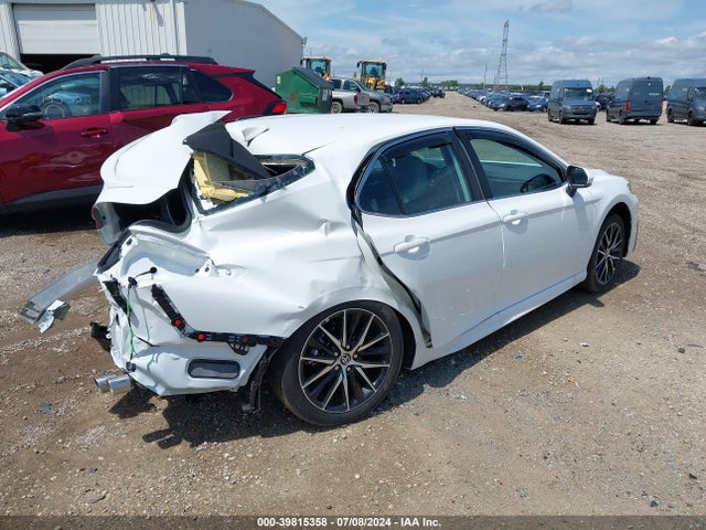 Toyota CAMRY SE 2024 4T1G11BKXRU128909 Image 4