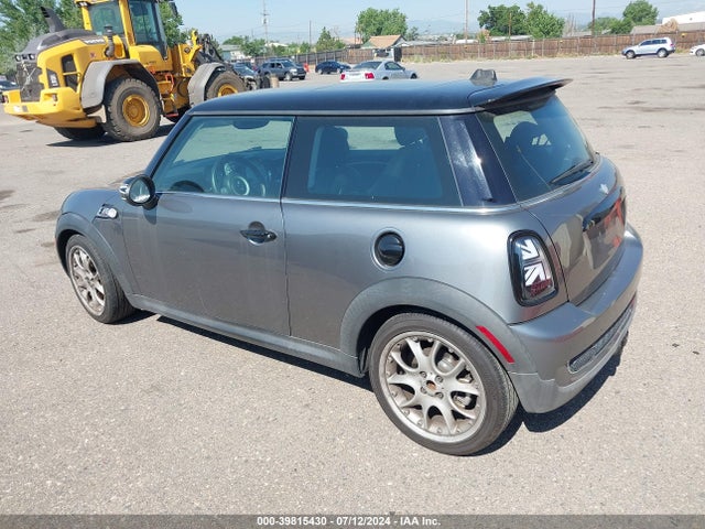 2008 MINI COOPER S WMWMF73578TV37956 Photo 2
