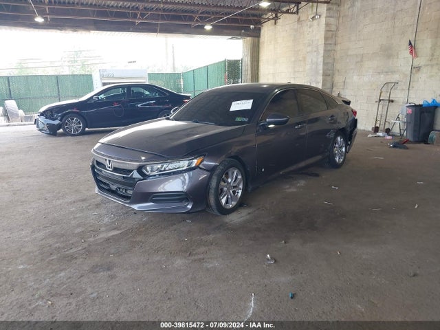 Honda ACCORD LX 2018 1HGCV1F1XJA032651 Image 2