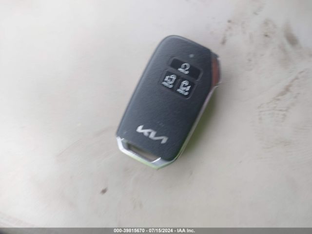 KNDNB4H3XP6242517 KIA Carnival Mpv Lx Seat Package