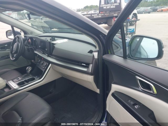 KNDNB4H3XP6242517 KIA Carnival Mpv Lx Seat Package