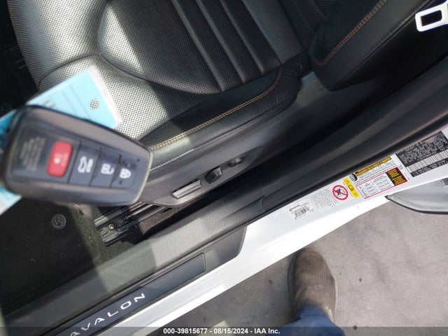Toyota Avalon Touring 2019 4T1BZ1FB9KU010367 Image 11