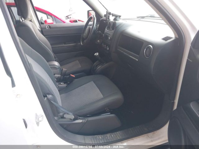 1C4NJRFB9ED569798 Jeep Patriot Latitude
