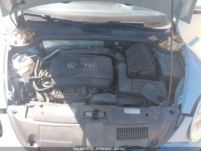 3VW517AT2FM800421 Volkswagen Beetle 1.8t