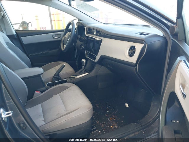 Toyota COROLLA LE 2018 2T1BURHEXJC004842 Image 5