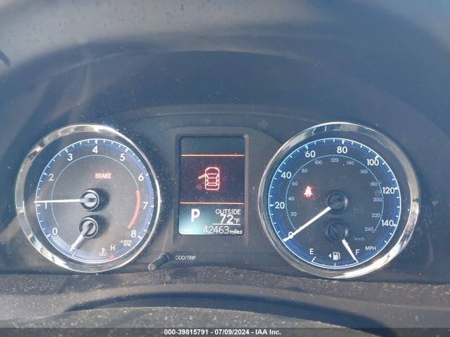 Toyota COROLLA LE 2018 2T1BURHEXJC004842 Image 7