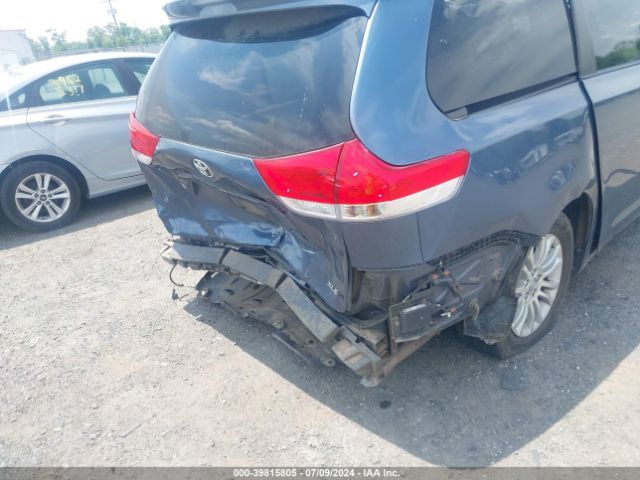 5TDYK3DC2ES508302 Toyota Sienna Xle V6 8 Passenger