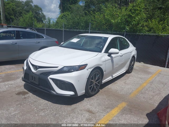 Toyota CAMRY SE 2024 4T1G11AK3RU891470 Image 2