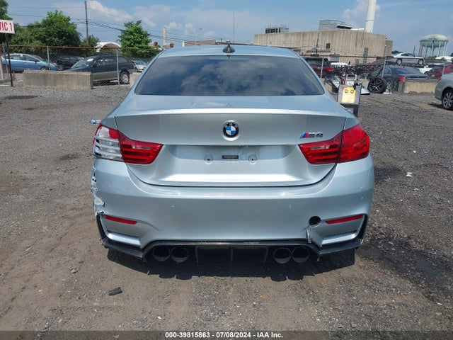 WBS3R9C57FK334000 BMW M4