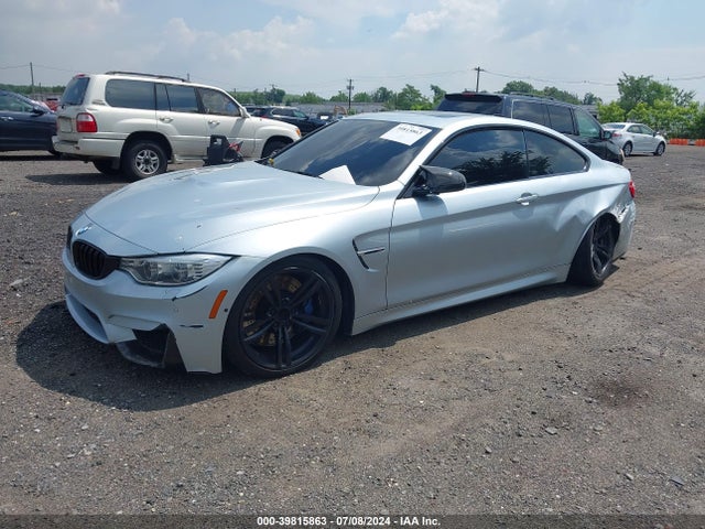 WBS3R9C57FK334000 BMW M4