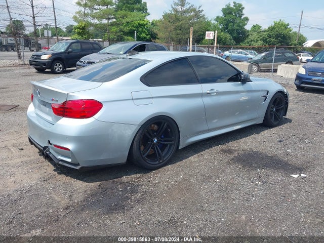 BMW M4 2015 WBS3R9C57FK334000 Image 4