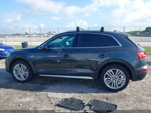 WA1BNAFY7K2018977 Audi Q5 45 Premium