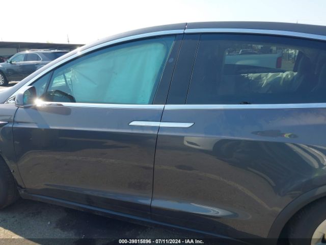 5YJXCBE27HF046028 Tesla Model X 100d/75d/90d