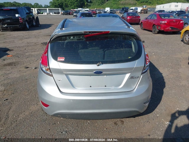Ford FIESTA SE 2016 3FADP4EJXGM147431 Image 16