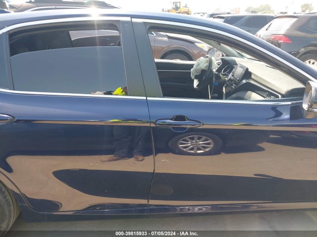Toyota CAMRY LE 2022 4T1C11AK2NU021640 Image 13