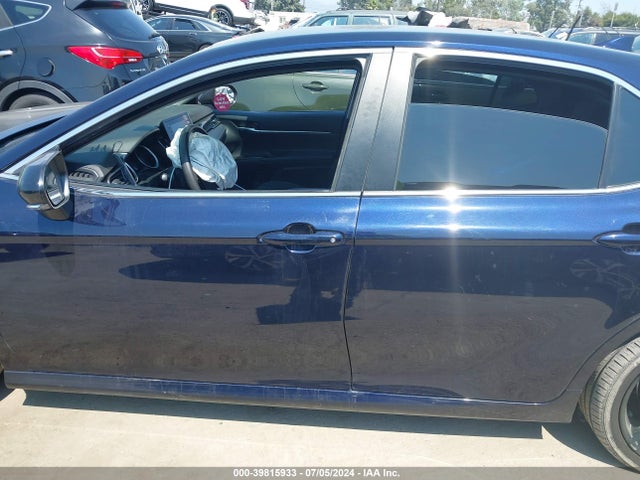 Toyota CAMRY LE 2022 4T1C11AK2NU021640 Image 14