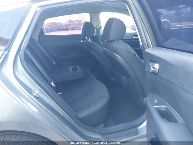 KIA Optima Lx 2016 5XXGT4L3XGG035429 Image 8