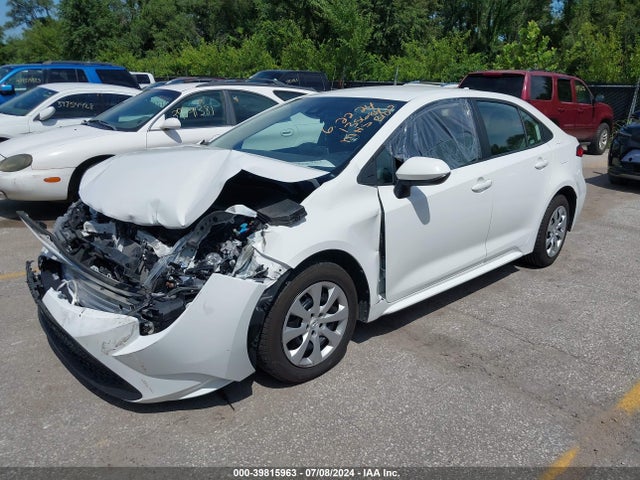 Toyota COROLLA LE 2021 5YFEPMAE9MP222387 Image 2