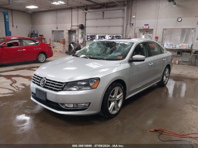 1VWCT7A35FC017404 Volkswagen Passat 1.8t Sel Premium