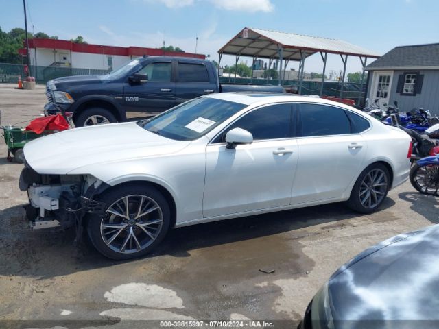 LVY982MK1JP037731 Volvo S90 T5 Momentum