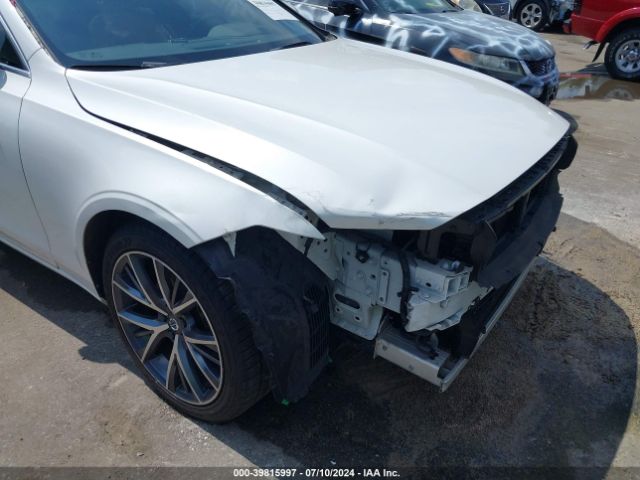 LVY982MK1JP037731 Volvo S90 T5 Momentum