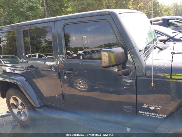 1C4BJWEG1HL579136 Jeep Wrangler Unlimited Sahara 4x4