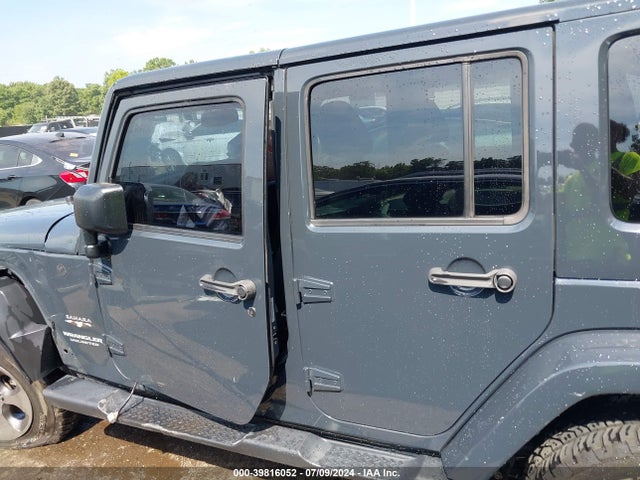 1C4BJWEG1HL579136 Jeep Wrangler Unlimited Sahara 4x4