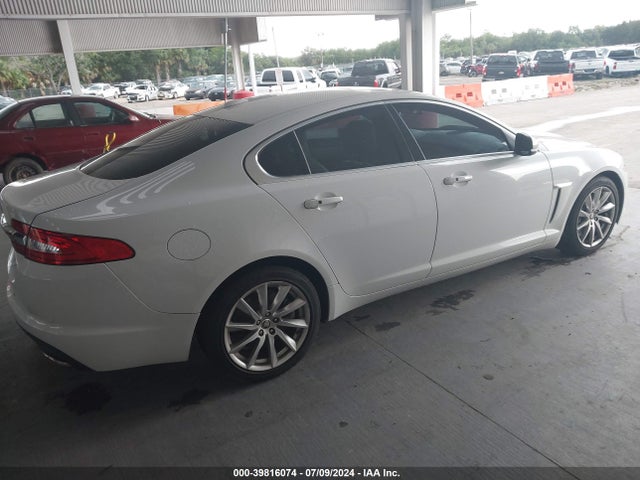 2012 JAGUAR XF SAJWA0FB8CLS41311 Photo 3