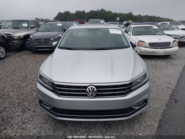 1VWBA7A31JC040057 Volkswagen Passat 2.0t Se